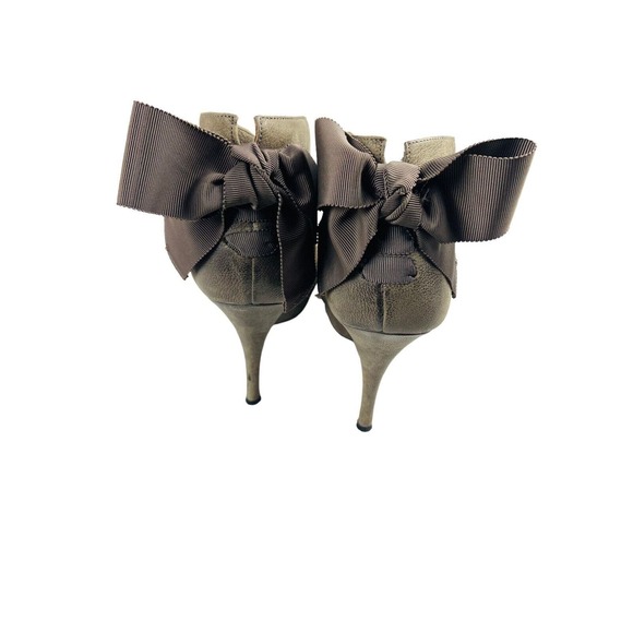 Vera Wang Womens Royce Back Bow Stiletto Heels Peep Toe Pump Brown Size 10M - Picture 9 of 13